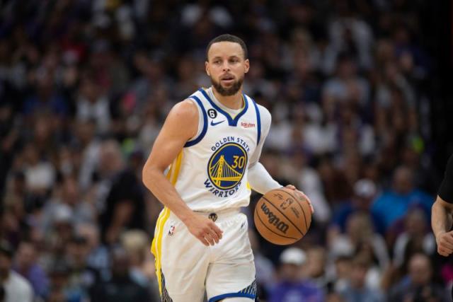 NBA半场：字母哥19分8篮板，雄鹿56-53领先步行者
